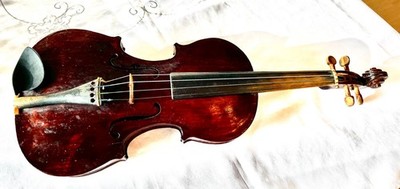1932 Antique Violin handmade by L. F. Newman sounds warm and rich when played.