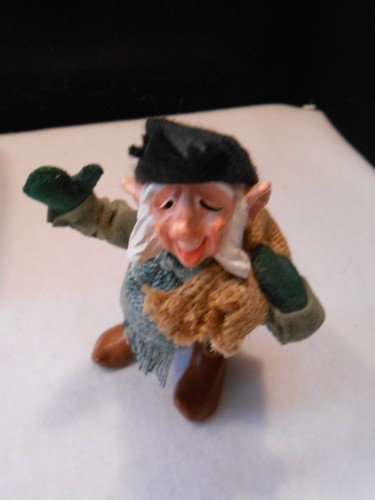 Simpich Character Dolls ELVES/ ELF "KNAP" ~holding knapsak ~NIB - Picture 3 of 11