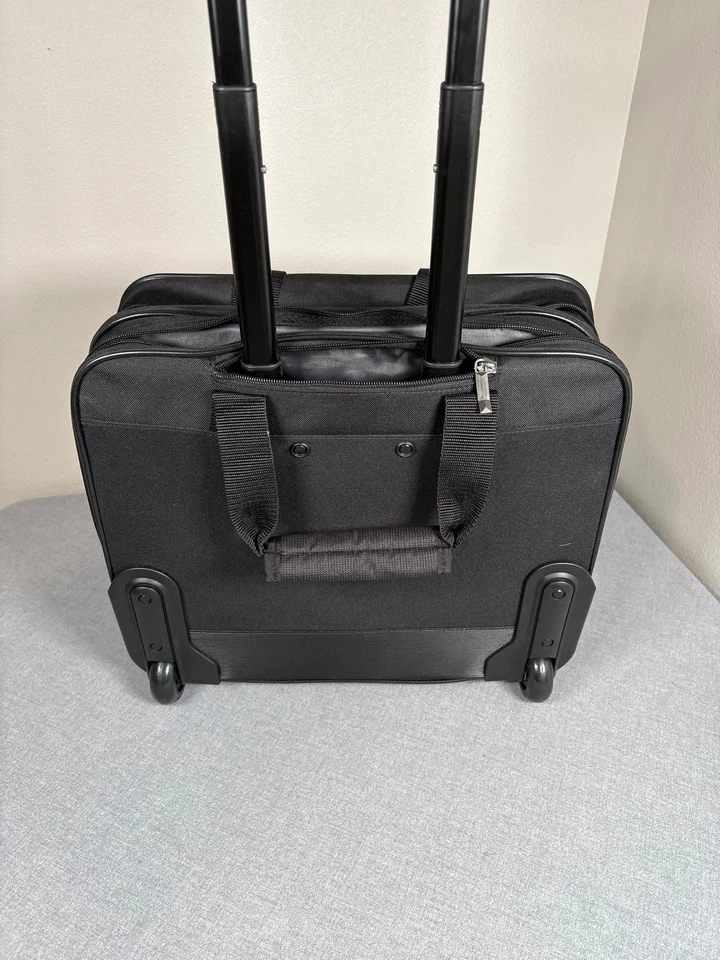 Maletín de mano con ruedas para portátil Solo Bryant negro Foto 3 de 4