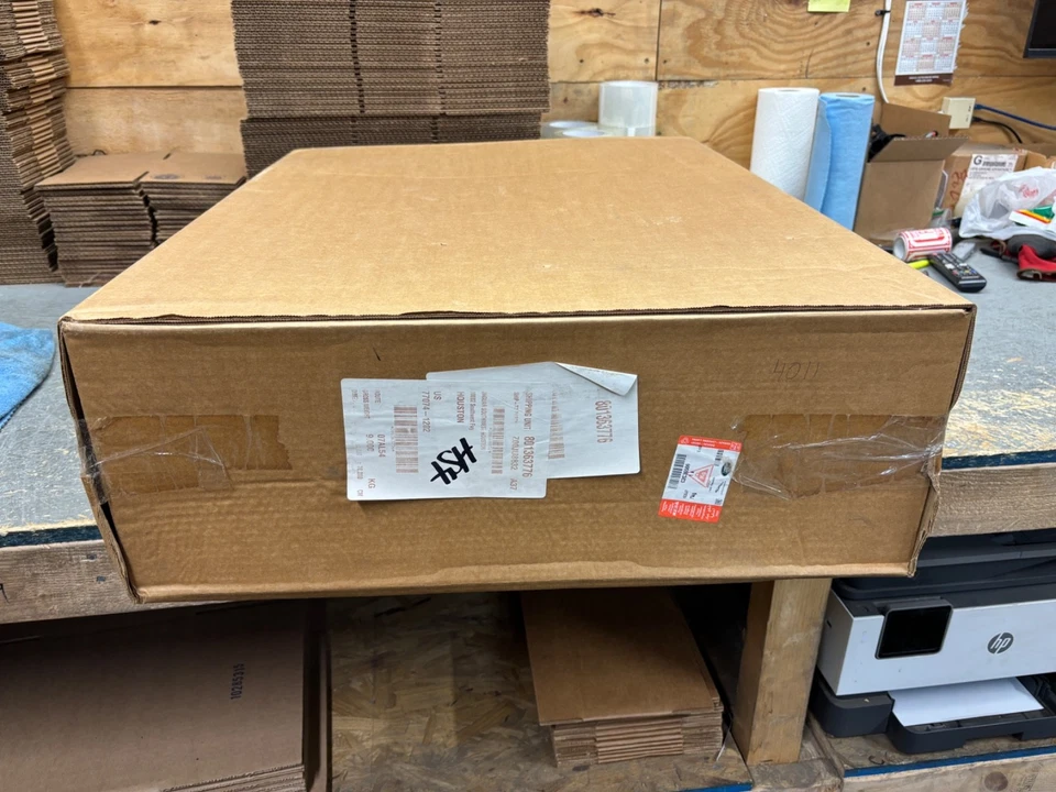 NUEVO OEM Jaguar 03-10 4.2L V8 SIN SOBREALIMENTADOR RADIADOR TRANSMISIÓN AUTOMÁTICA C2C36506 Foto 3 de 3