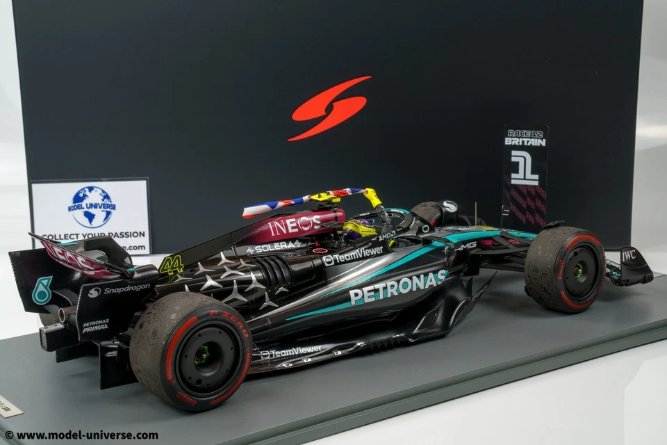 Spark 1:12 Mercedes-AMG Petronas F1 W15 #44 Winner British GP 2024 Lewis Hami... - Image 2 of 4