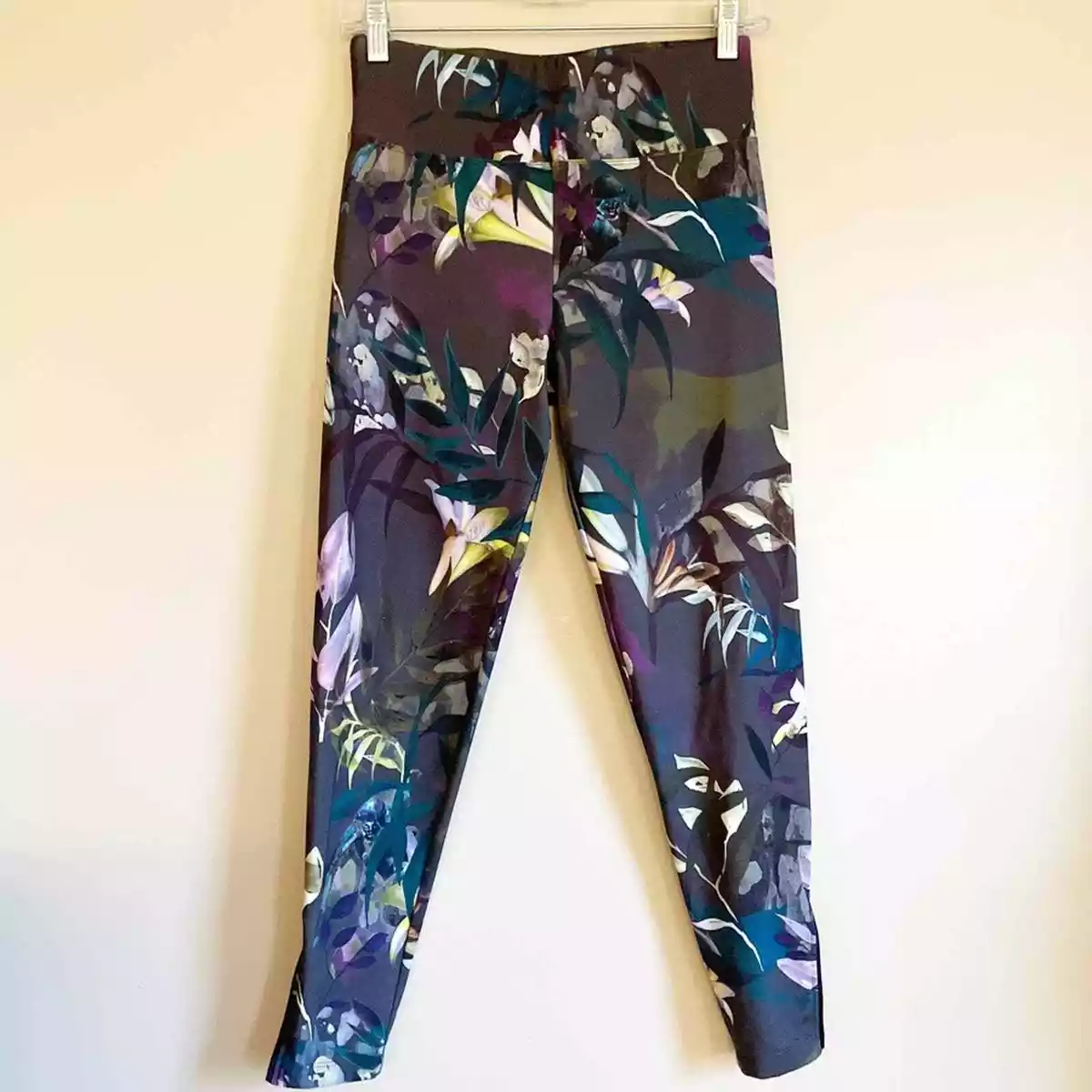 OYSHO Floral High Rise Zipper Ankle Athletic Leggings Size M