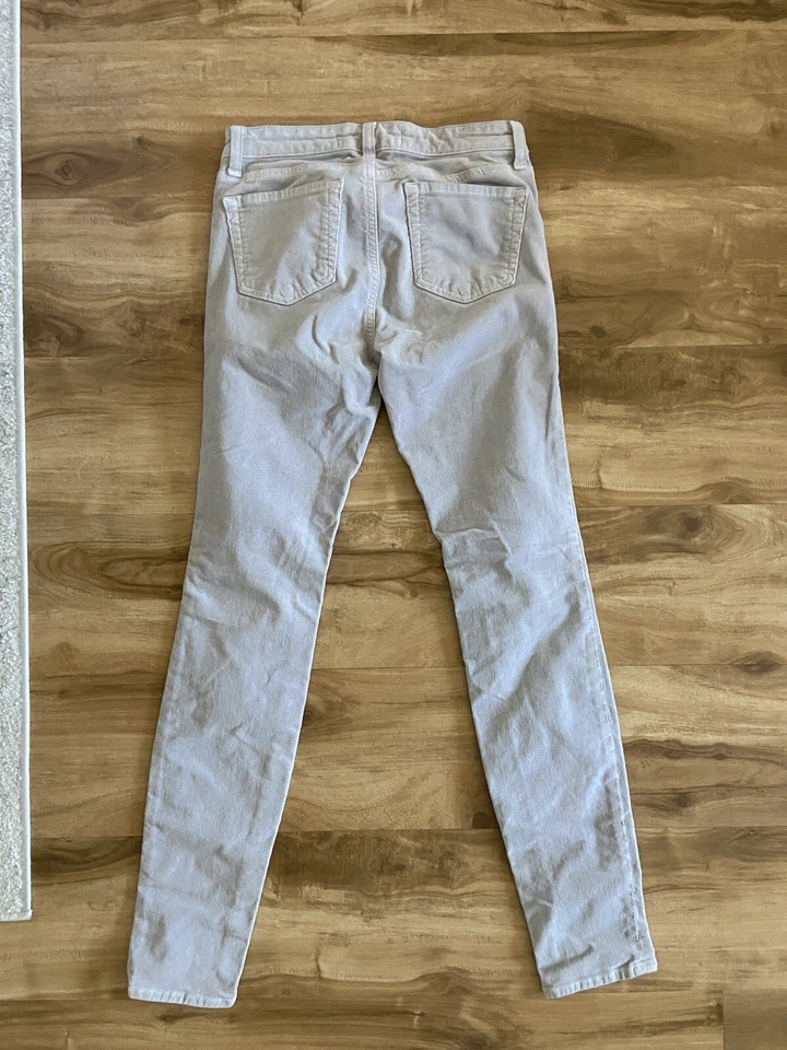 Pantalones de mezclilla marca J niñas adolescentes gris claro ajustados talla 27 Foto 2 de 4