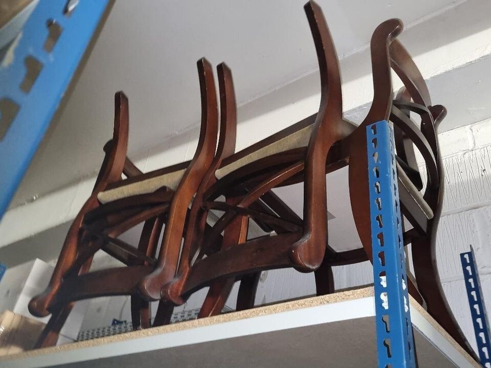 Extending Dining room table and 6 chairs + matching entertainments