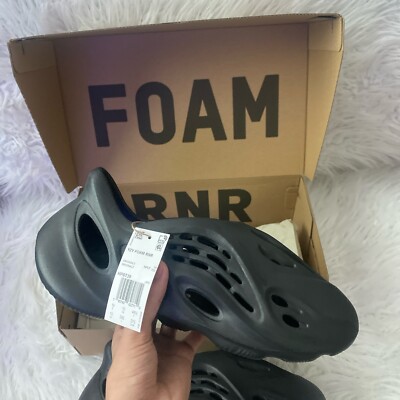 Size 10 - adidas Yeezy Quantum Onyx