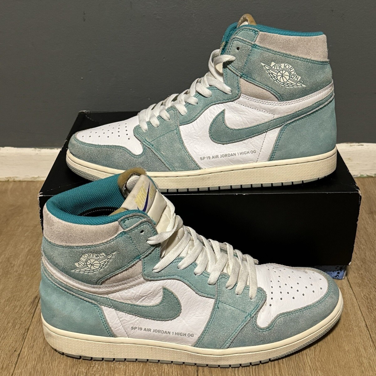 Jordan 1 Retro High Turbo Green Size 13 Pre Owned No Box 555088