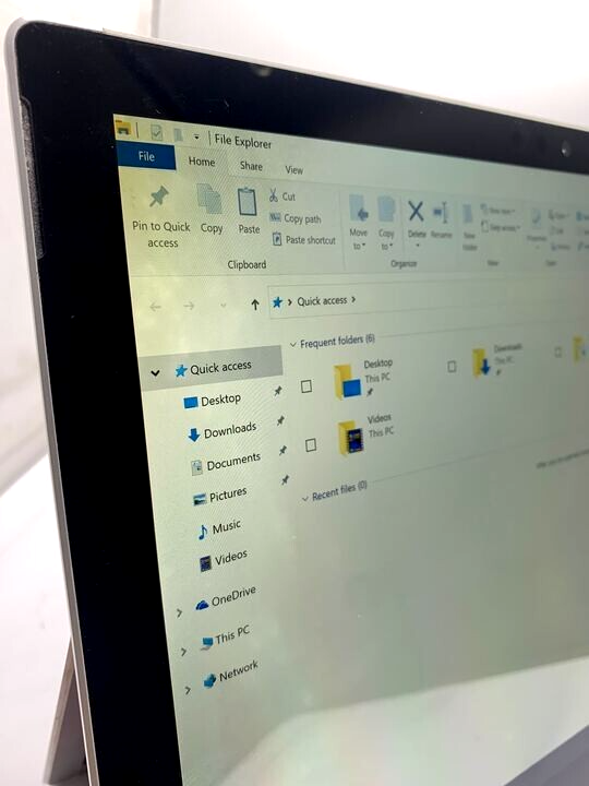 Microsoft Surface Pro 6 12.3" I5 8GB 256GB SSD - Argento - Buono Ricondizionato