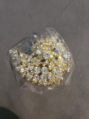 Totally Dazzled Brooch lot of 3 Gold Backing Crafting or Jewelry - Picture 2 of 6