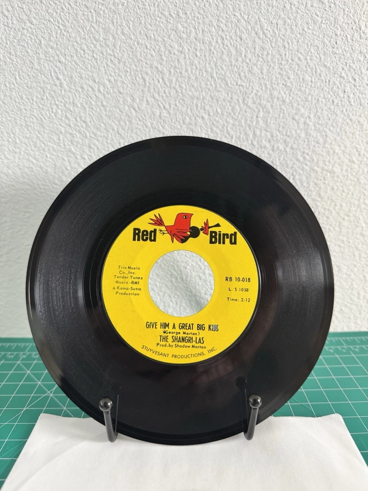 Lot of 5 Classic 45s Johnny Cash, Cher, Kenny Loggins, Shangri-Las, Dark Shadows Foto 3 de 4