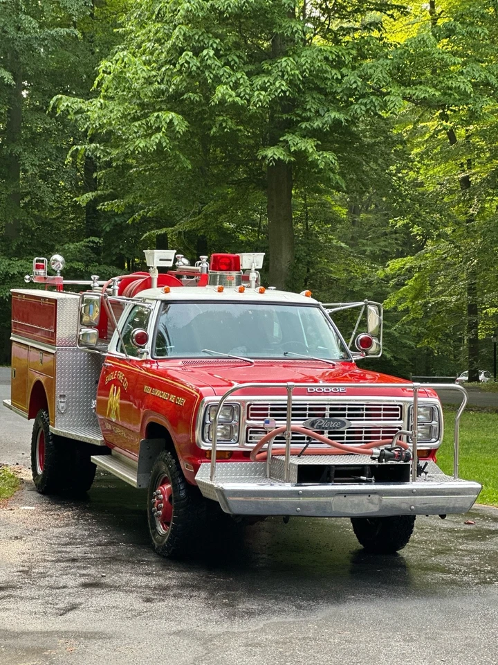 Dodge Power Wagon W400 1979 Foto 2 de 4