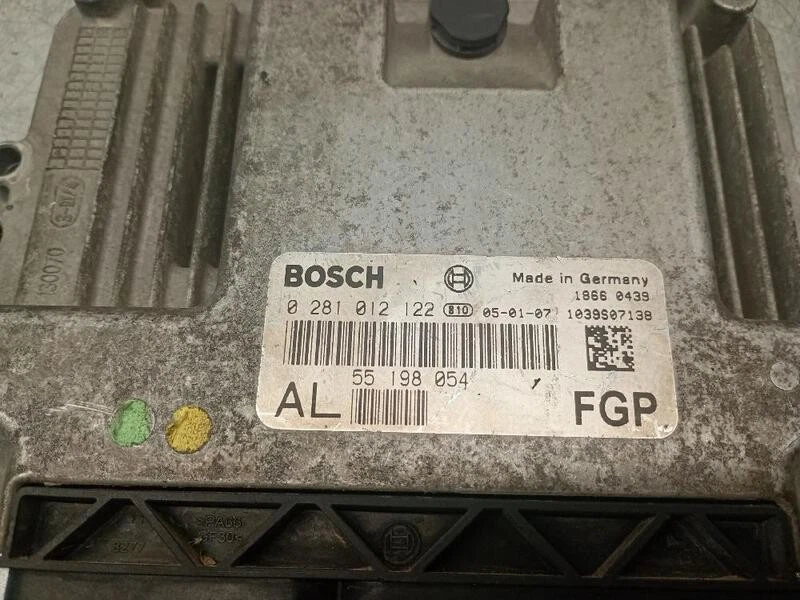 55198054 centralina motore per OPEL ASTRA H GTC (A04) 1.9 CDTI 16V (L08) 5309428 - Immagine 4 di 4