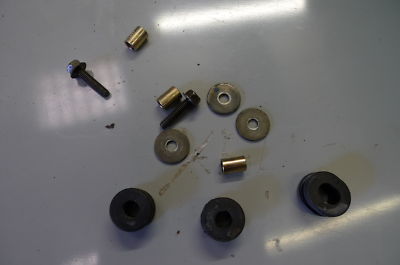 YAMAHA NXC 125 TANKPUNKT BEFESTIGUNGSSATZ (67-A)