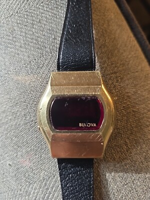 BULOVA Computron N6 Vintage  Gold Tone Quartz LED Digital Watch 1970's 