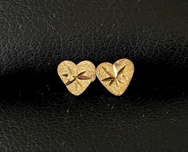 Small Vintage 9CT gold heart earrings eBay