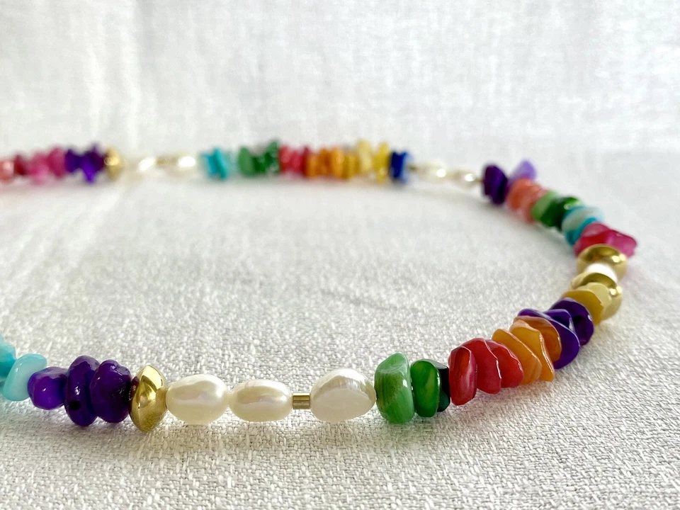 Colar feminino multicolorido com miçangas e pérolas comprimento ajustável - Imagem 2 de 4