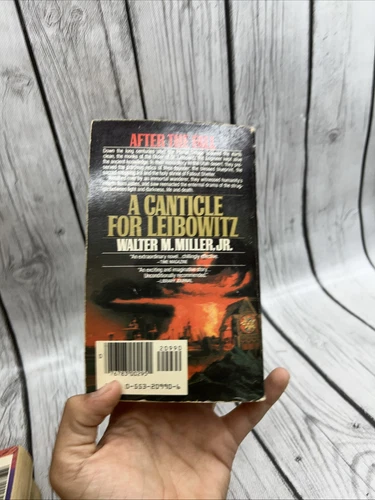 A Canticle for Leibowitz - Walter M. Miller, Jr. - 1982 Bantam Books Paperback - Picture 8 of 11