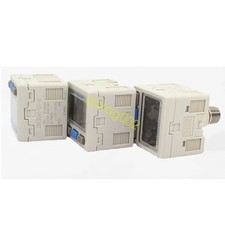 SMC ZSE30A-01-P-L Pneumatic Vacuum Switch, Switch Action: PNP (1 Output),