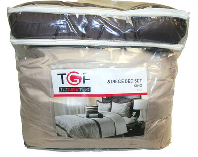 TGF The Great Find King Size 8 Piece Bed Set Duval Pattern  New  L2774