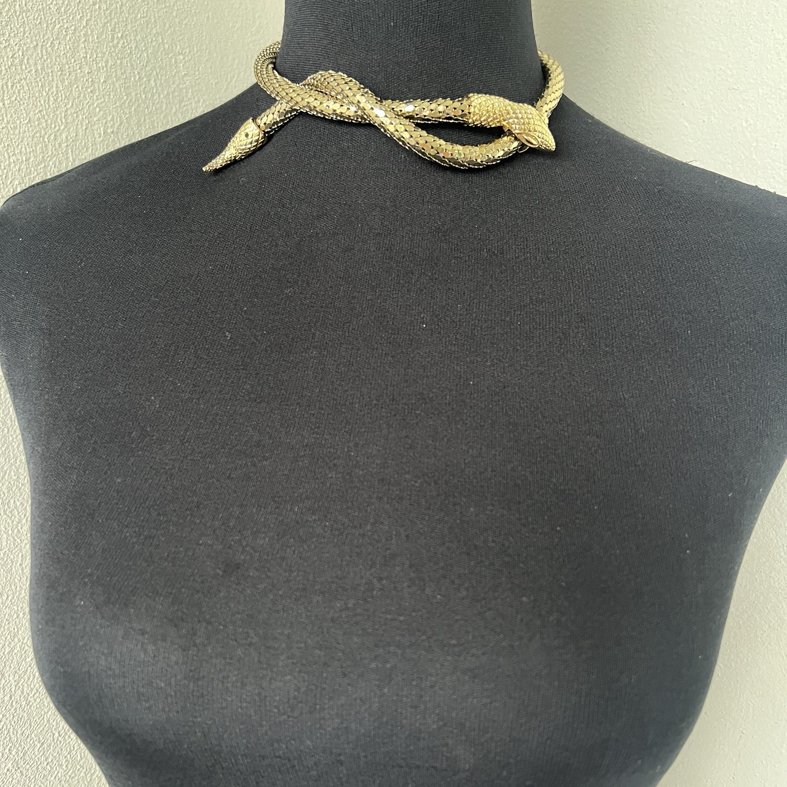Whiting & Davis Mesh Snake Lariat Necklace in Gold Rare Diamond Crosshatch Vtg image 8