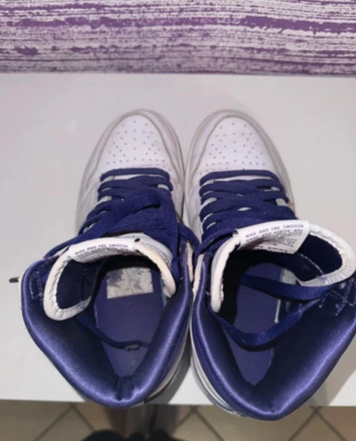 Nike Air Jordan 1 Retro High OG, foto 3 di 5