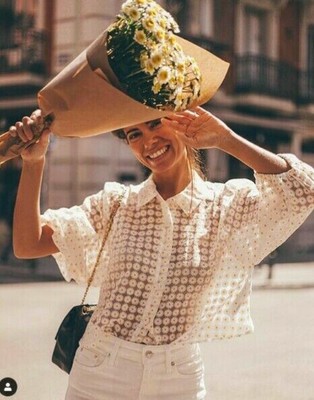 camisa margaritas zara