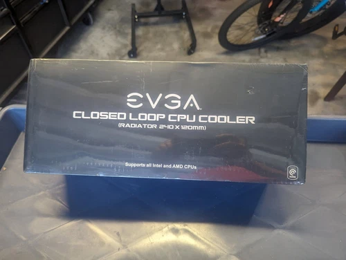 NEW PARTS EVGA 240mm All-In-One CPU Liquid Cooler - Black 400-HY-CL24-V1