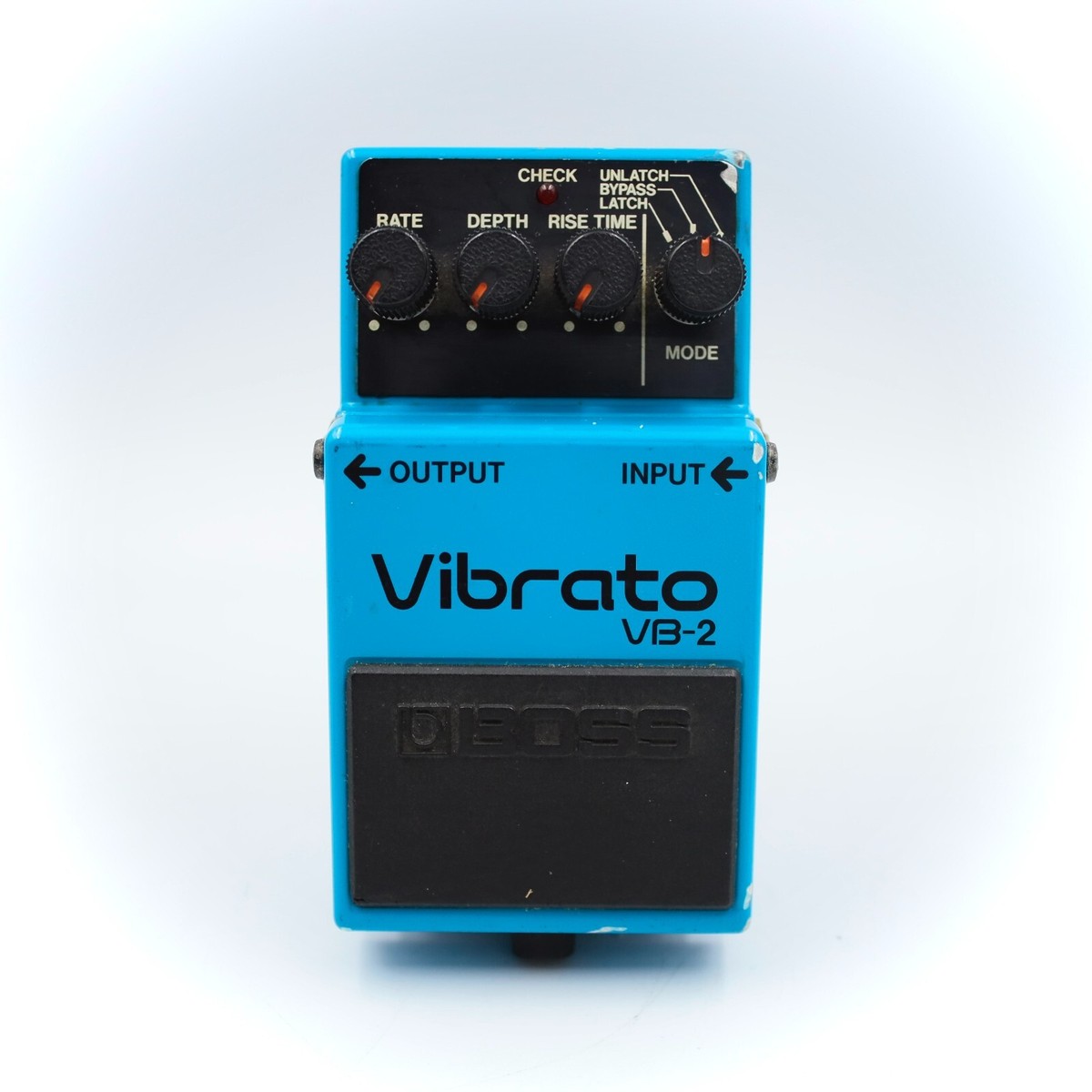 BOSS VB-2 Vibrato Made in Japan 1982 Vintage Guitar Effect Pedal 