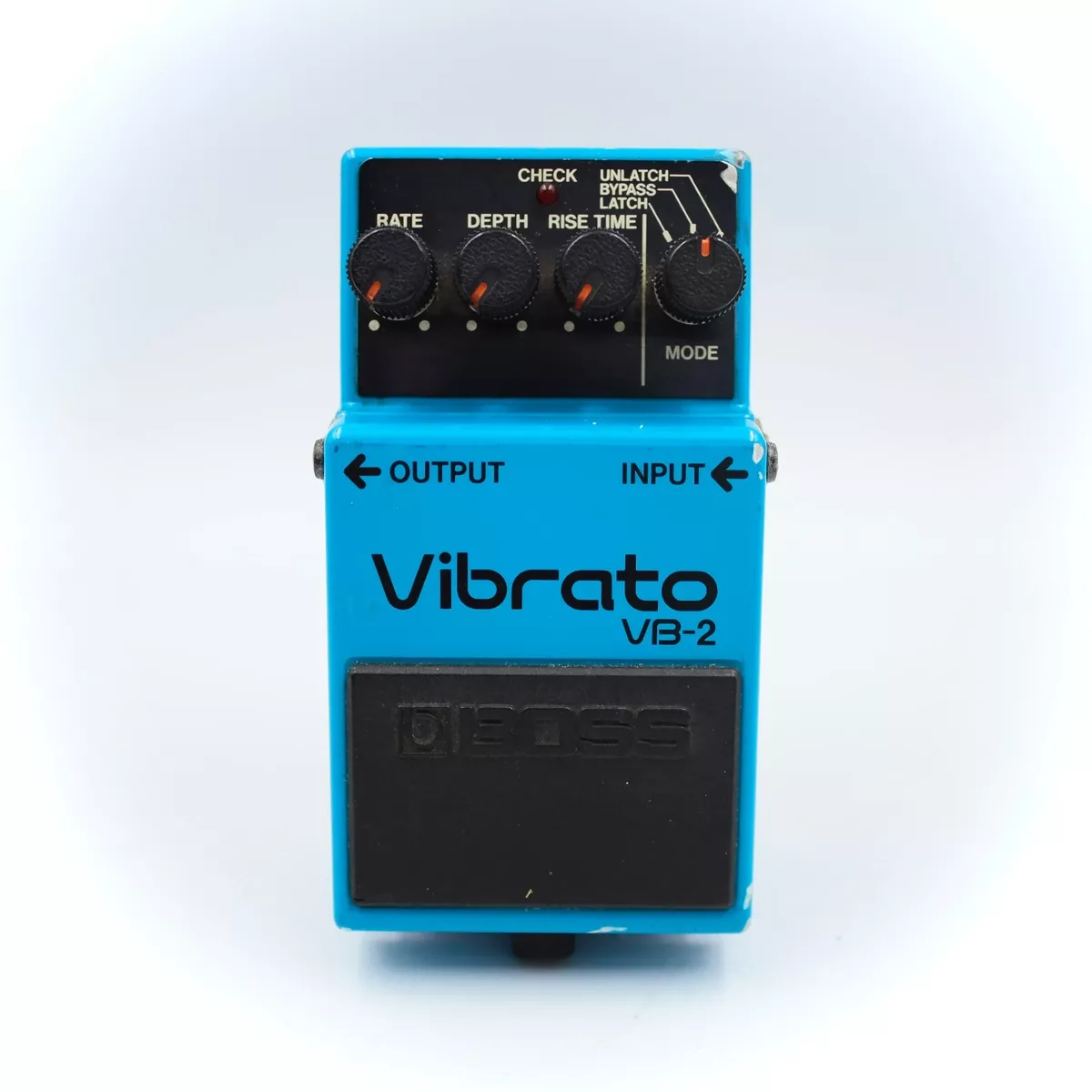 BOSS VB-2 Vibrato Made in Japan 1982 Vintage Guitar Effect Pedal 236800 BOSS VB-2 Vibrato Made in Japan 1982 Vintage Guitar Effect Pedal 236800