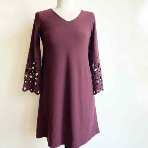 NWT Alfani Women Wine V Neck Laser Cut Bell Sleeve Shift Dress 2P