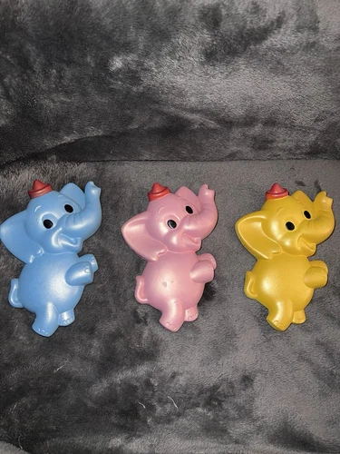 Rare VTG 1972 Miller Studio Inc.  Chalkware Baby Elephants Pearl Coloring Pastel
