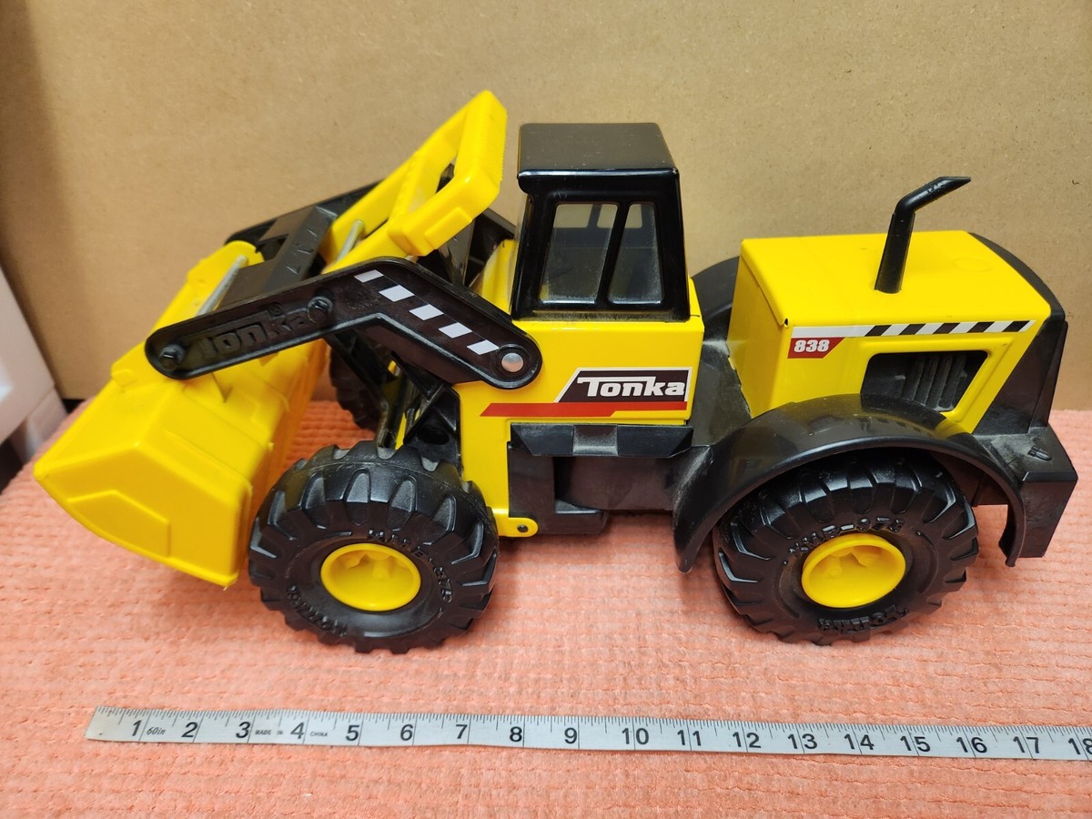 Hasbro 2012 Tonka Front End Loader Excavator 838 Metal Truck Tonka