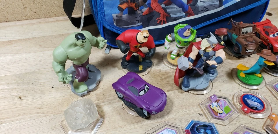 Disney Infinity Marvel Super Heroes Correa para el Hombro Estuche de Transporte Bolso de Mano con Figura Foto 3 de 4