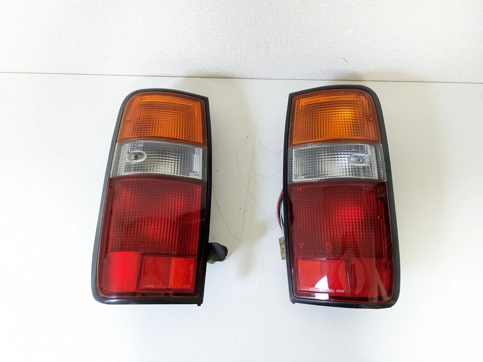 Lexus Genuine LX450 Toyota Land Cruiser FZJ80 Tail Light Lamp Left Right OEM - Image 2 of 4