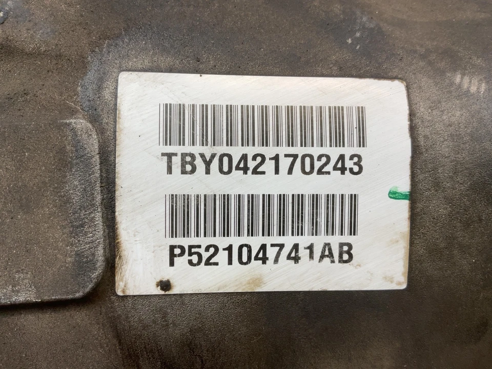 Jeep JK Wrangler 6 Speed Manual Front Transmission Bell Housing 2007-2011 057342 - Image 2 of 4