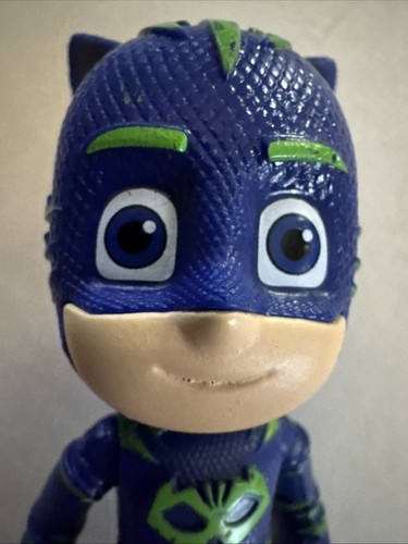 "Figura de acción articulada de 3,5"" PJ Masks Catboy Just Play azul verde" - Imagen 2 de 18