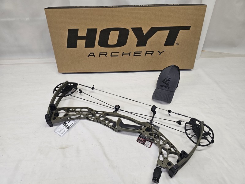 Hoyt AX-2 29 60 - 70lbs/25" - 30"/Wilderness