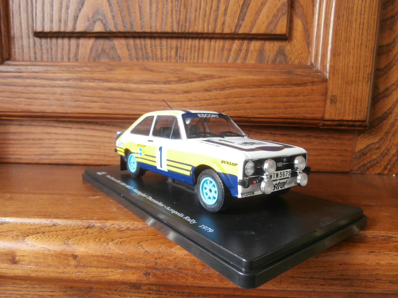 Ford Escort RS 1800 MKII 1/24 réplique exacte rallye 1979 sans défaut de montage
