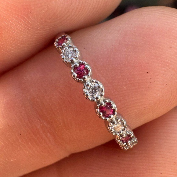 Solid platinum genuine diamond/ruby ring high end - image 6