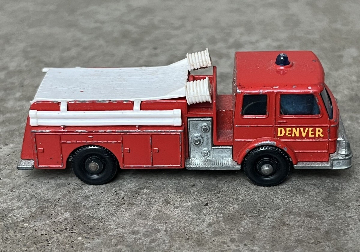 マッチボックス No.29 FIRE PUMPER TRUCK レズニー Matchbox Lesney Denver Fire Pumper Engine Truck Red No 29 England