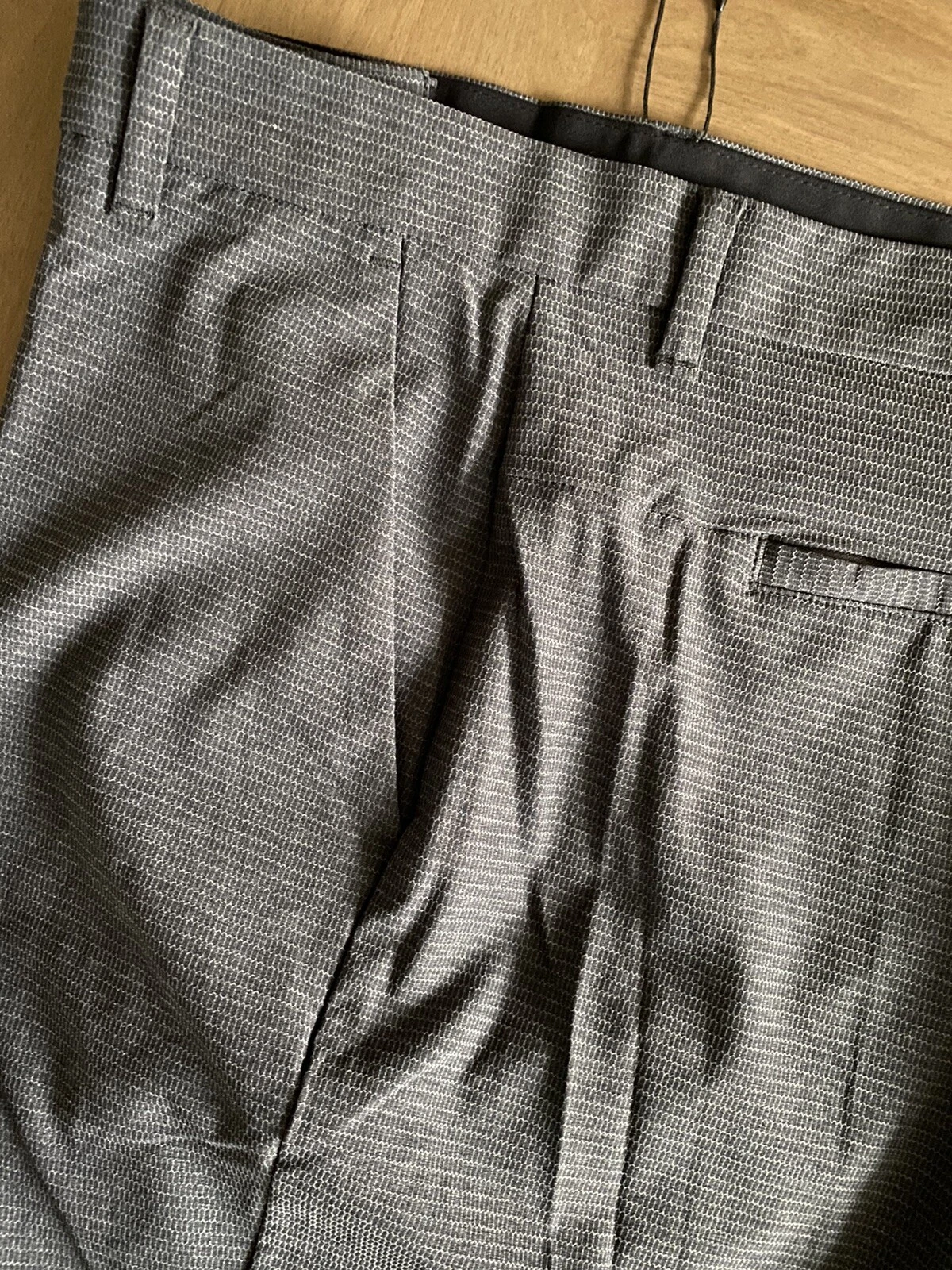 $125 NWT Hickey Freeman Men’s Dress Casual Pants Waist 40 Inseam 32 Gray
