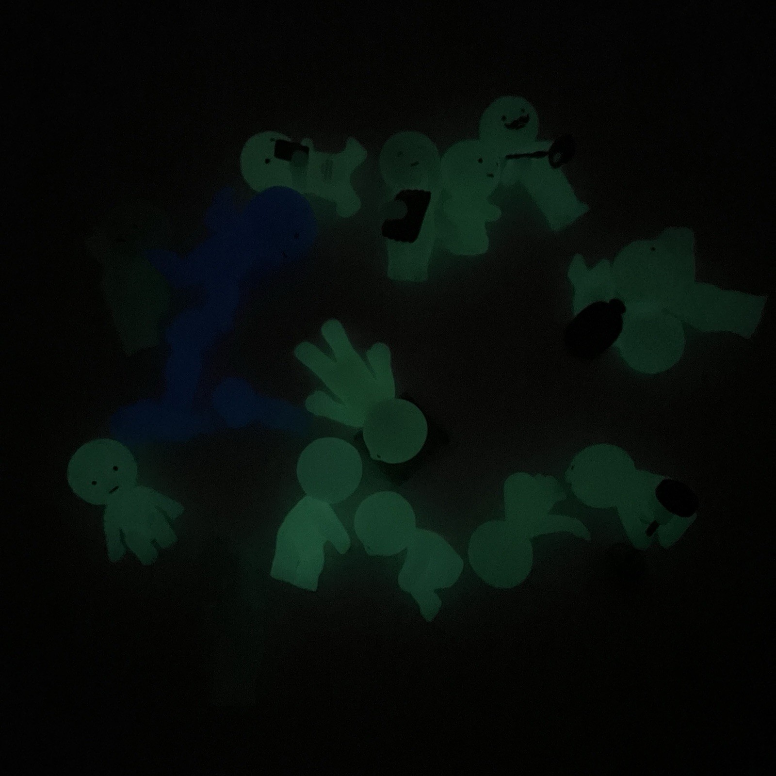 Smiski Glow In The Dark Figure 2018 Lifting 2"