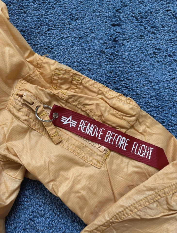 Alpha Industries Herren Bomberjacke (dünn) in Gr.L Gelb Neu mit Etikett - Bild 2 von 4
