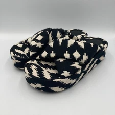 H&M Black White Ikat Pattern Platform Slide Sandals Size 40 (Fit US Size 9)