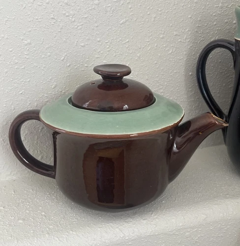 Red Wing Teapot Village Brown Jadeite Green Glazed Pottery 40 Ounces USA