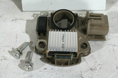New OEM Alternator Voltage Regulator 1997-2009 Mazda3 RX-8 Protege Z599-18-W70 