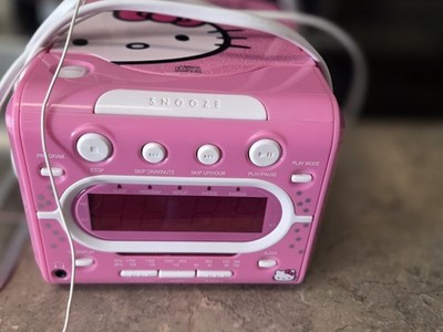Hello Kitty AM/FM Stereo Alarm Clock Radio KT2053A CD PLAYER
