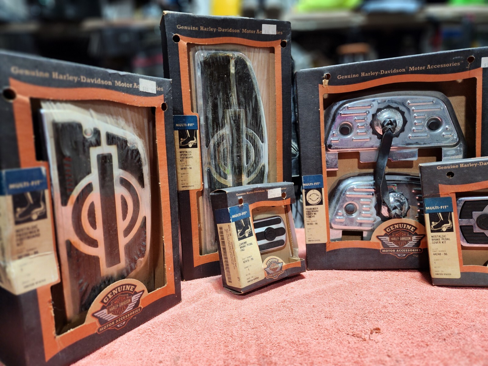 Harley Davidson Heritage Springer NOSTALGIC Footboard Kit Classic