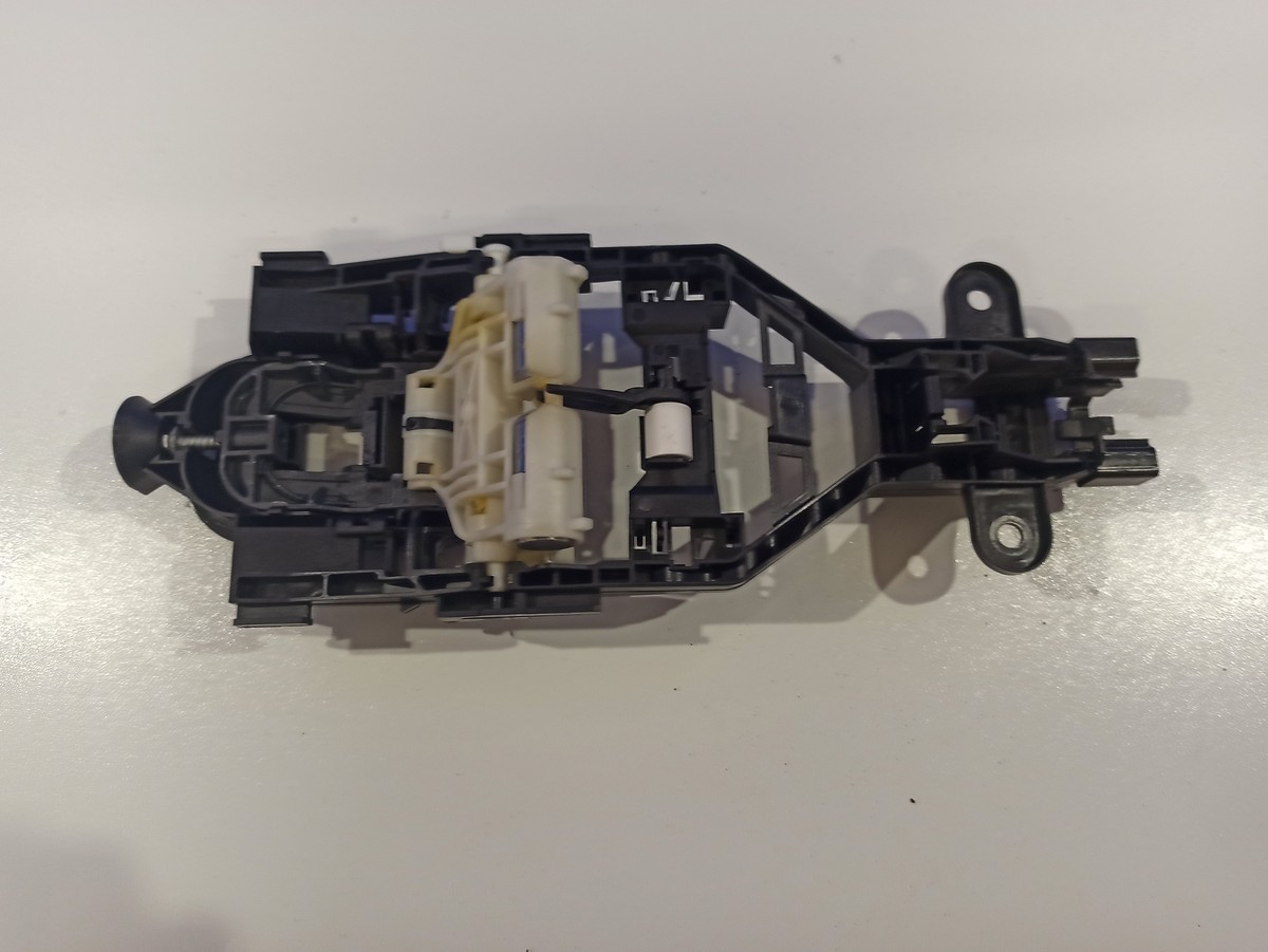 VOLVO XC90 II T6 AWD Front Right Door Interior Handle Frame  