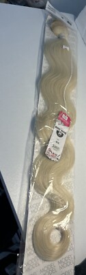 Model Model Gardenia Master mix BODY WAVE 30 Inch