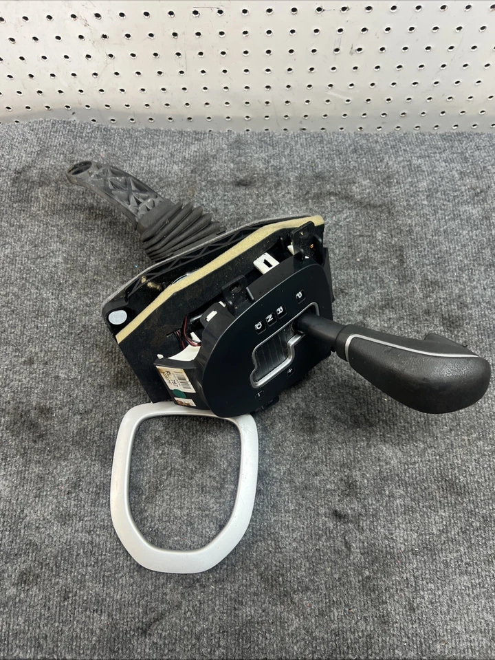 ✅Conjunto de palanca de cambios automática Pontiac G8 GT GXP 2008-2009 de fábrica OEM GM 92203798 Foto 2 de 4